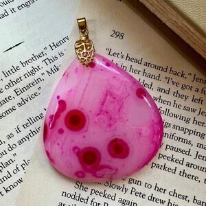 Vintage 70s Pink Agate Pendant 18K Gold Filled Statement Stone Necklace Charm